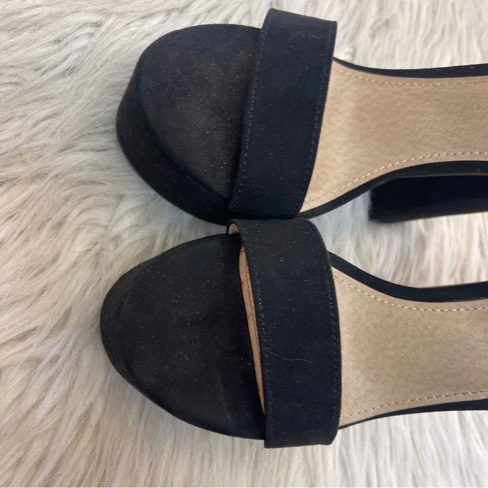 Charlotte Russe Platform Heels - Picture 3 of 13